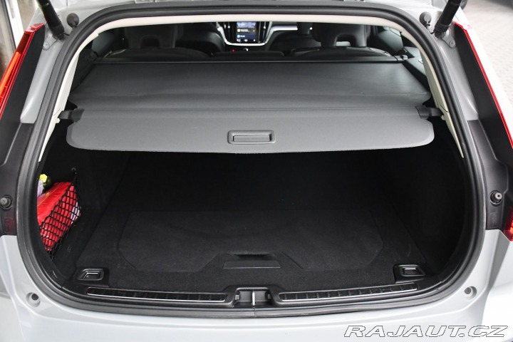 Volvo V60 2.0B4 LED NAV TAŽNÉ 2023