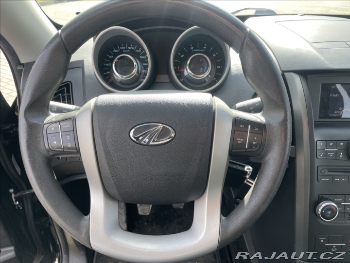 Ostatní značky Ostatní modely Mahindra  XUV500 2,2 D 103kw 7míst FWD Eur 2018