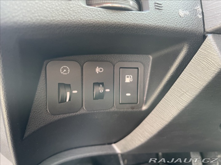 Ostatní značky Ostatní modely Mahindra  XUV500 2,2 D 103kw 7míst FWD Eur 2018