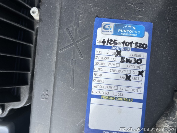 Ostatní značky Ostatní modely Mahindra  XUV500 2,2 D 103kw 7míst FWD Eur 2018