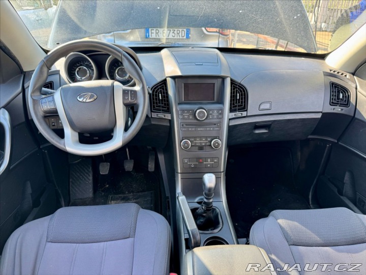 Ostatní značky Ostatní modely Mahindra  XUV500 2,2 XUV 500 AWD 103kw 7mí 2018