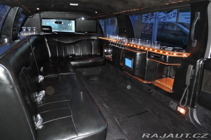 Lincoln Town Car 4,6 Limuzína 9.m Pronájem 1995