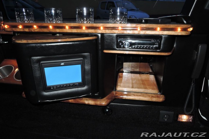 Lincoln Town Car 4,6 Limuzína 9.m Pronájem 1995