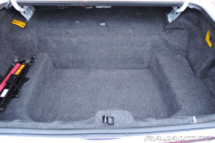 Lincoln Town Car 4,6 Limuzína 9.m Pronájem 1995