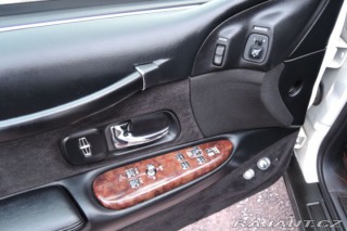 Lincoln Town Car 4,6 Limuzína 9.m Pronájem 1995