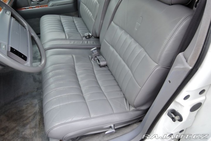 Lincoln Town Car 4,6 Limuzína 7.m Pronájem 1993