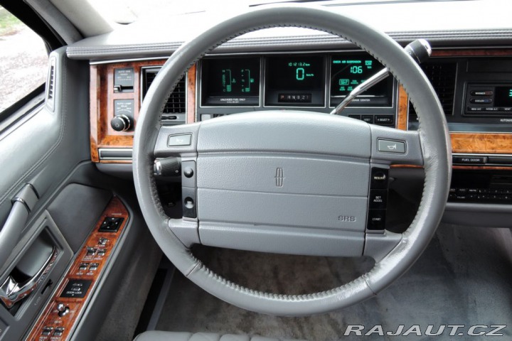 Lincoln Town Car 4,6 Limuzína 7.m Pronájem 1993