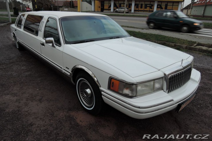 Lincoln Town Car 4,6 Limuzína 7.m Pronájem 1993