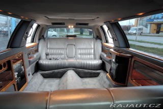 Lincoln Town Car 4,6 Limuzína 7.m Pronájem 1993