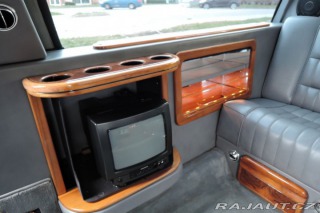 Lincoln Town Car 4,6 Limuzína 7.m Pronájem 1993