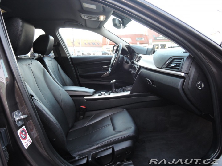 BMW 3 2,0 320d LUXURY LINE NAVI 2015