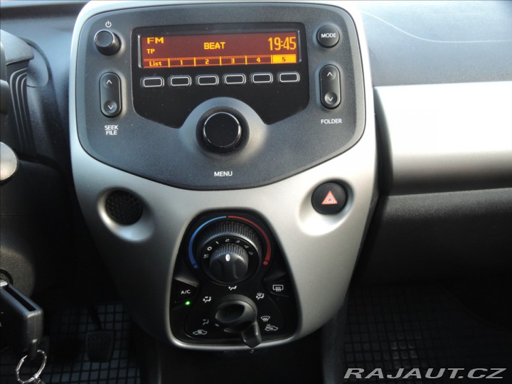 Citroën C1 1,0 VTi ČR 1.maj. Servis 2017