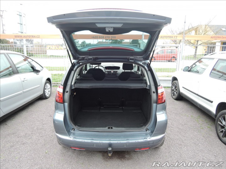 Citroën C4 Picasso 1,6 VTi 16V Servis Tažné 2013