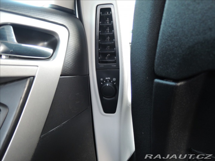 Citroën C4 Picasso 1,6 VTi 16V Servis Tažné 2013