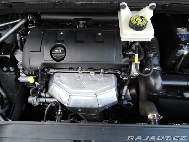 Citroën C4 Picasso 1,6 VTi 16V Servis Tažné 2012
