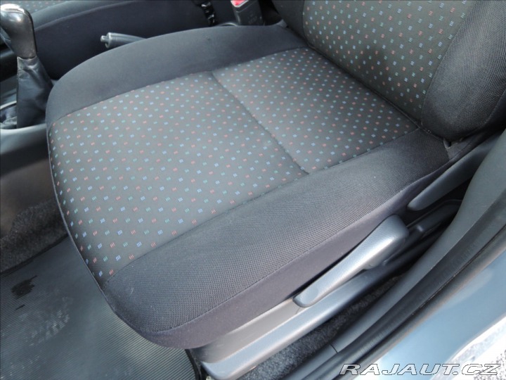 Daihatsu Sirion 1,3 VVTi 16V TwinCam 4WD 2010