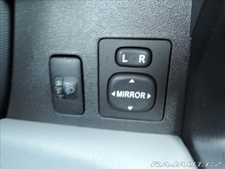 Daihatsu Sirion 1,3 VVTi 16V TwinCam 4WD 2010