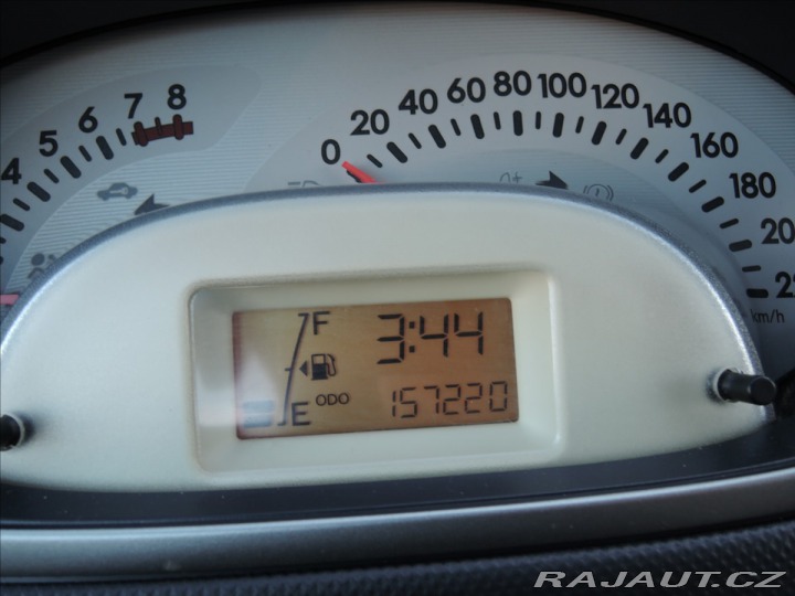 Daihatsu Sirion 1,3 VVTi 16V TwinCam 4WD 2010