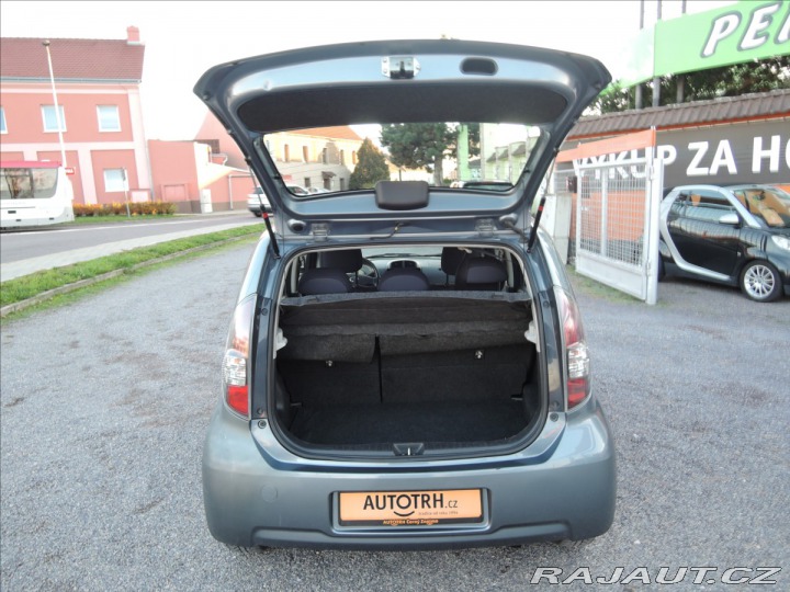 Daihatsu Sirion 1,3 VVTi 16V TwinCam 4WD 2010