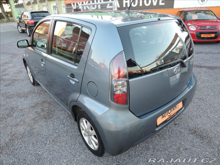 Daihatsu Sirion 1,3 VVTi 16V TwinCam 4WD 2010