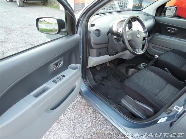 Daihatsu Sirion 1,3 VVTi 16V TwinCam 4WD 2010