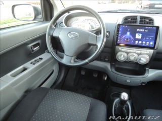 Daihatsu Sirion 1,3 VVTi 16V TwinCam 4WD 2010