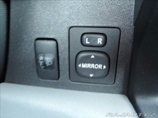 Daihatsu Sirion 1,3 VVTi 16V TwinCam 4WD 2010