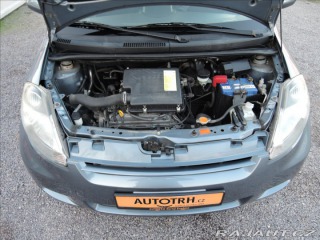 Daihatsu Sirion 1,3 VVTi 16V TwinCam 4WD 2010