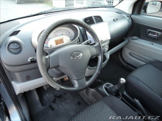 Daihatsu Sirion 1,3 VVTi 16V TwinCam 4WD 2010