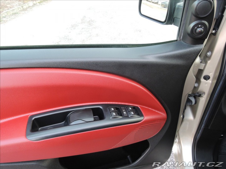 Fiat Dobló 1,4 1,4i 7.míst 2010