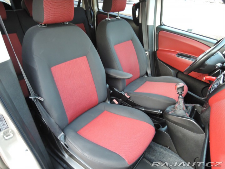 Fiat Dobló 1,4 1,4i 7.míst 2010