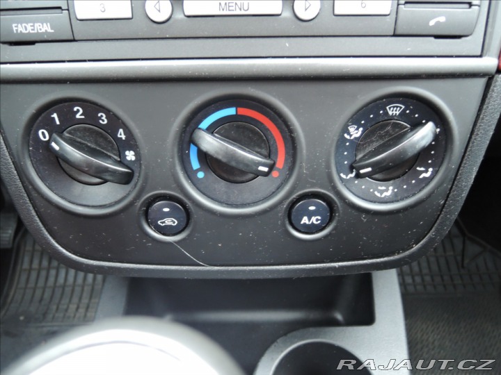 Ford Fiesta 1,3 i ČR 1.maj. Servis 2006