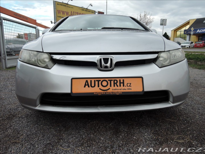 Honda Civic 1,8 i-VTEC Aut. Šíbr 2006
