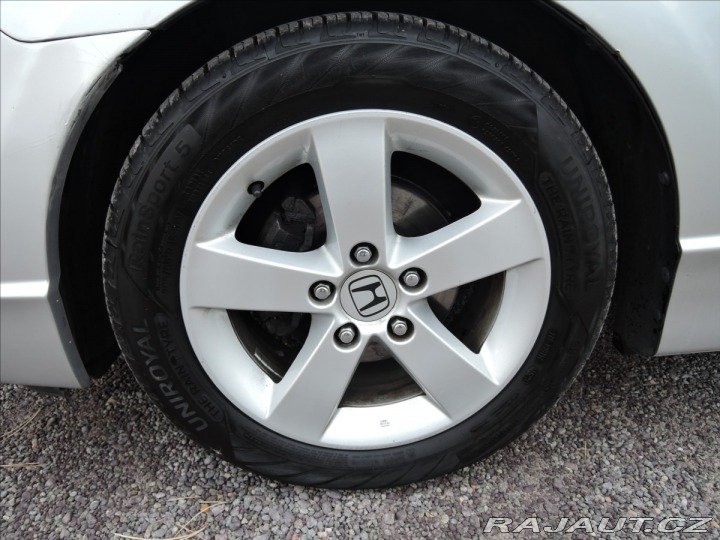 Honda Civic 1,8 i-VTEC Aut. Šíbr 2006