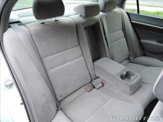 Honda Civic 1,8 i-VTEC Aut. Šíbr 2006