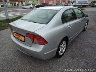 Honda Civic 1,8 i-VTEC Aut. Šíbr 2006