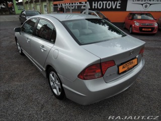 Honda Civic 1,8 i-VTEC Aut. Šíbr 2006