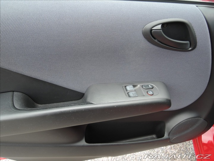 Honda Jazz 1,3 i Live Klima Android 2005