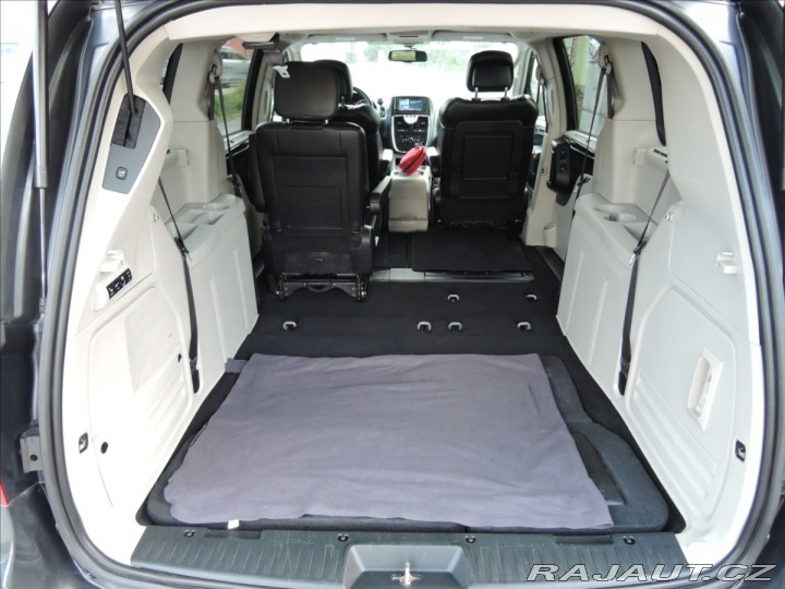 Lancia Ostatní modely Voyager 2,8 CRD Aut. StownGo NAVI 2013