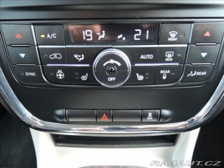 Lancia Ostatní modely Voyager 2,8 CRD Aut. StownGo NAVI 2013