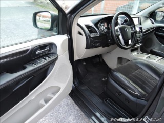 Lancia Ostatní modely Voyager 2,8 CRD Aut. StownGo NAVI 2013