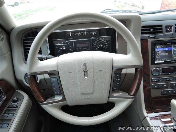 Lincoln Navigator 5,4 i V8 24V Aut 4x4 LPG 2014