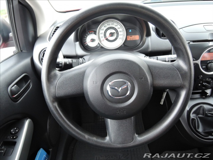 Mazda 2 1,4 i MZR Servis 2009