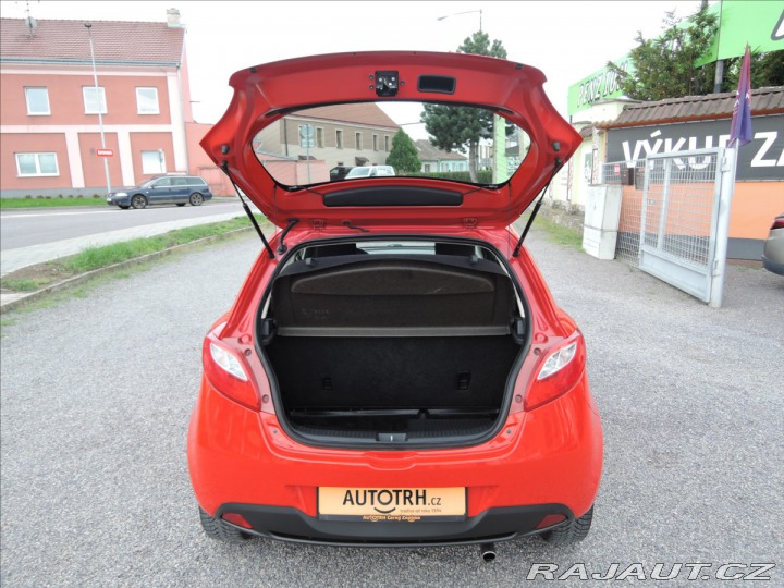 Mazda 2 1,4 i MZR Servis 2009