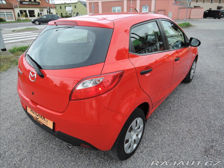 Mazda 2 1,4 i MZR Servis 2009