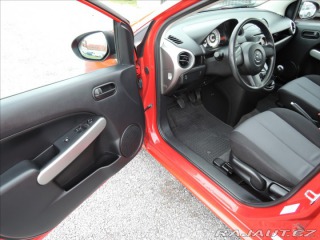 Mazda 2 1,4 i MZR Servis 2009
