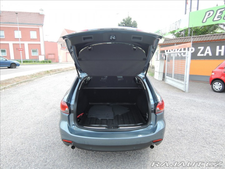 Mazda 6 2,2 SkyActiv-D Navi Servi 2013