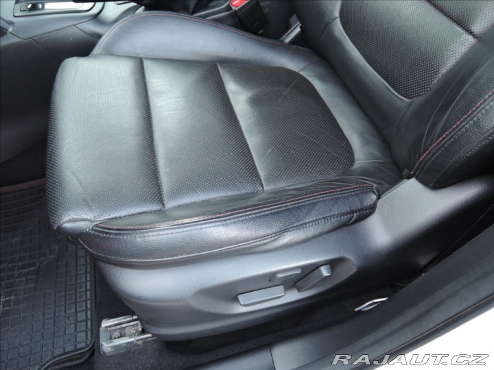 Mazda CX-5 2,2 Skyactiv-D Aut.4WD Ků 2012