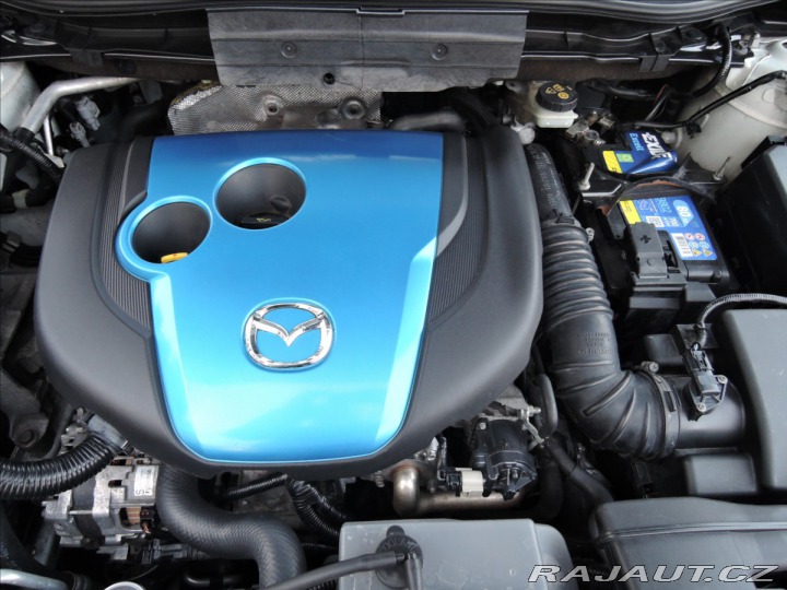 Mazda CX-5 2,2 Skyactiv-D Aut.4WD Ků 2012