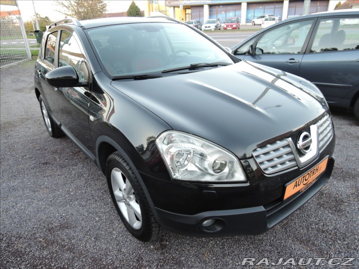 Nissan Qashqai 1,6 i ČR Panorama 2010
